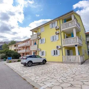 https://crnekovic-p-dorcica.primorje-gorskikotar.com